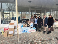 Общественная палата оказала гуманитарную помощь жителям ПВР в Неклиновском районе