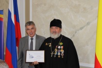 Члены донской Общественной наблюдательной комиссии награждены благодарностями Общественной палаты Российской Федерации 