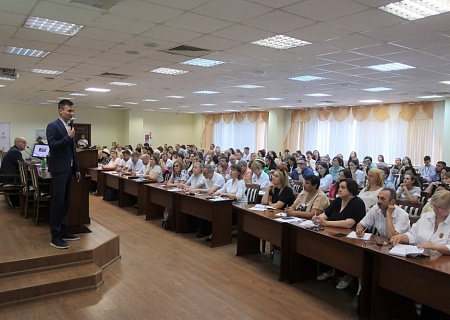 В семинаре Фонда президентских грантов приняли участие более 150 представителей НКО Дона и Кубани