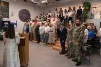 Елена Макаренко: память о подвиге защитников Отечества объединяет поколения