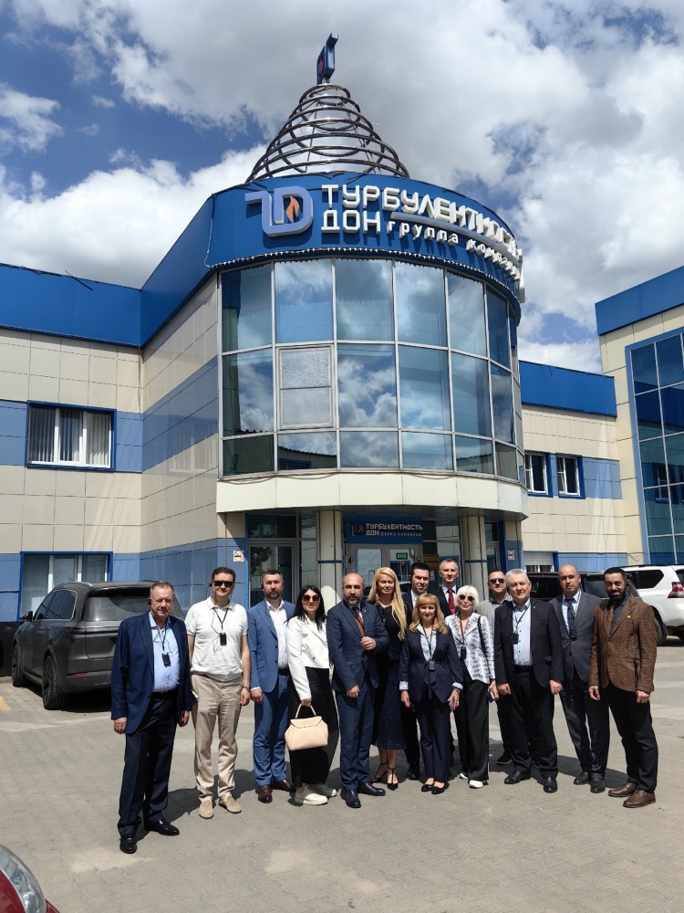 Состоялось очередное выездное заседание Общественного совета при департаменте потребительского рынка Ростовской области.