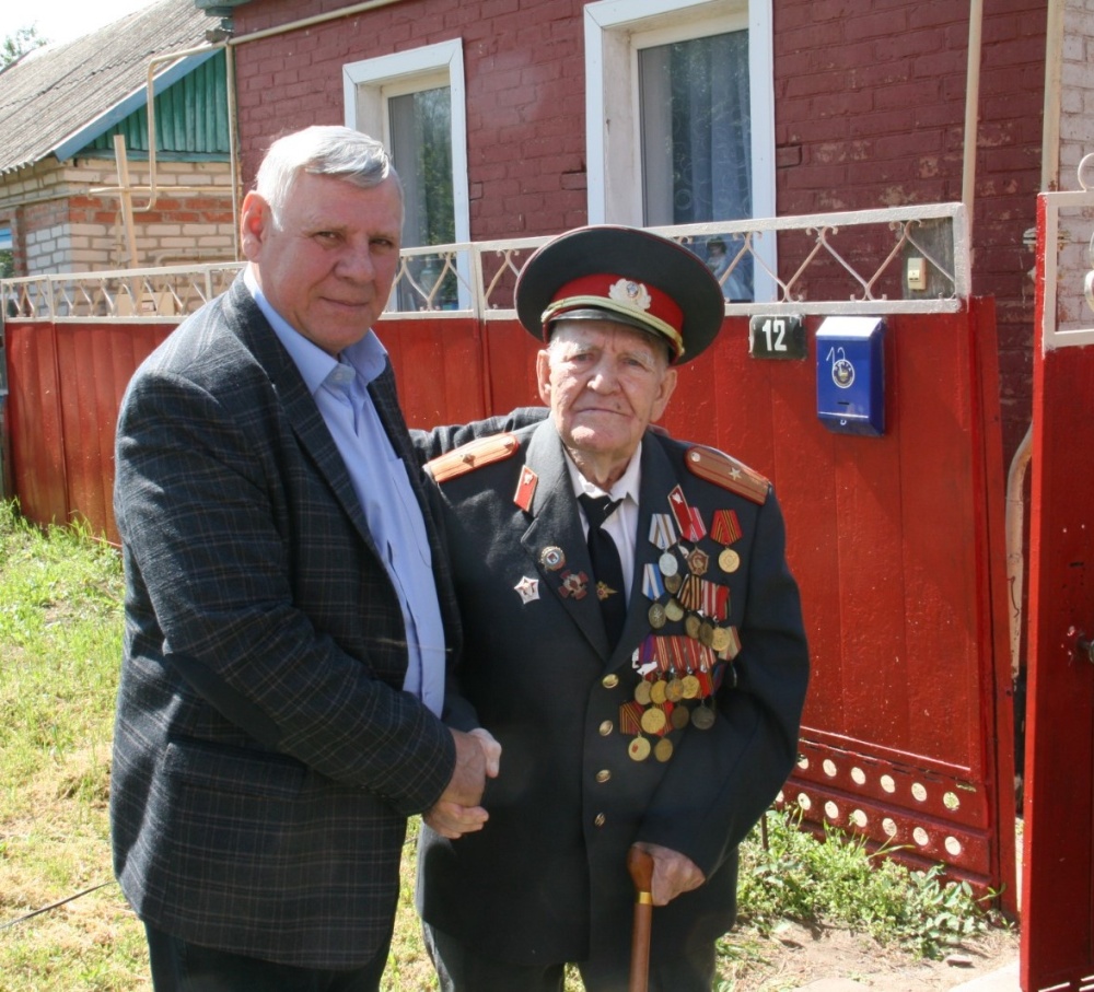 Поздравление ветеранов с 80-летием Великой Победы