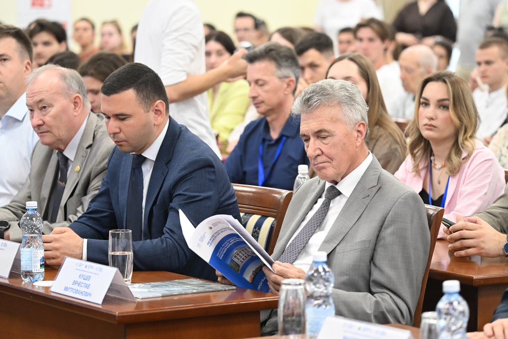 Кущев и Лозыченко.jpg