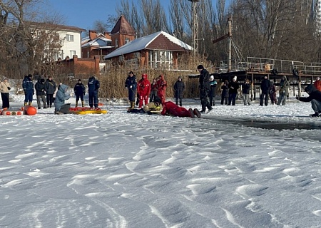 Роман Карасев: безопасность на льду — не только словом, но и делом