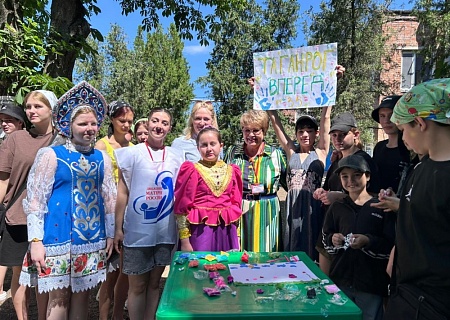 Общественная палата Ростовской области организовала мероприятия в донских детских лагерях в честь Дня Донского поля