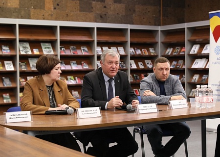 В Ростове-на-Дону открылся фестиваль «За нами правда, долг и честь»