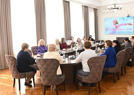 Общественная палата Дона - о здоровье и поддержке будущих мам