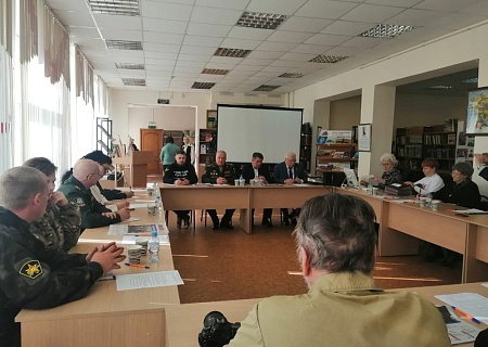 По инициативе Общественной палаты в Азове состоялась встреча ветеранов, посвященная патриотическому воспитанию молодежи